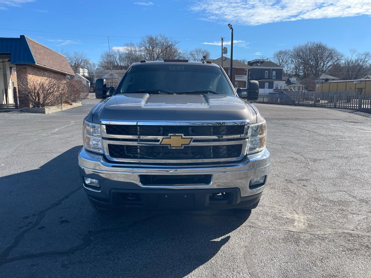 Chevrolet Silverado 2500HD LT Crew Cab 4WD 2013