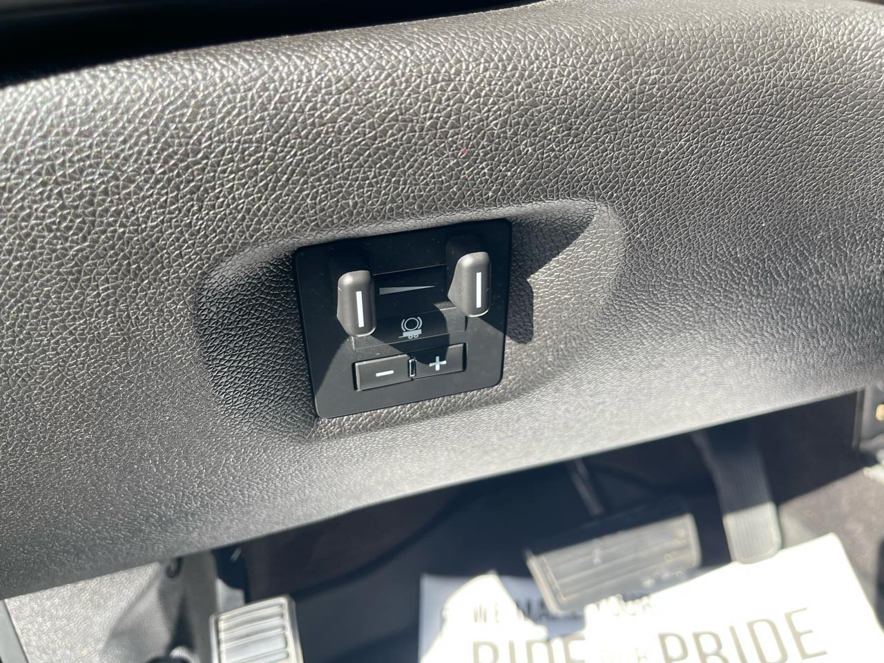 Chevrolet Silverado 2500HD LT Crew Cab 4WD 2013