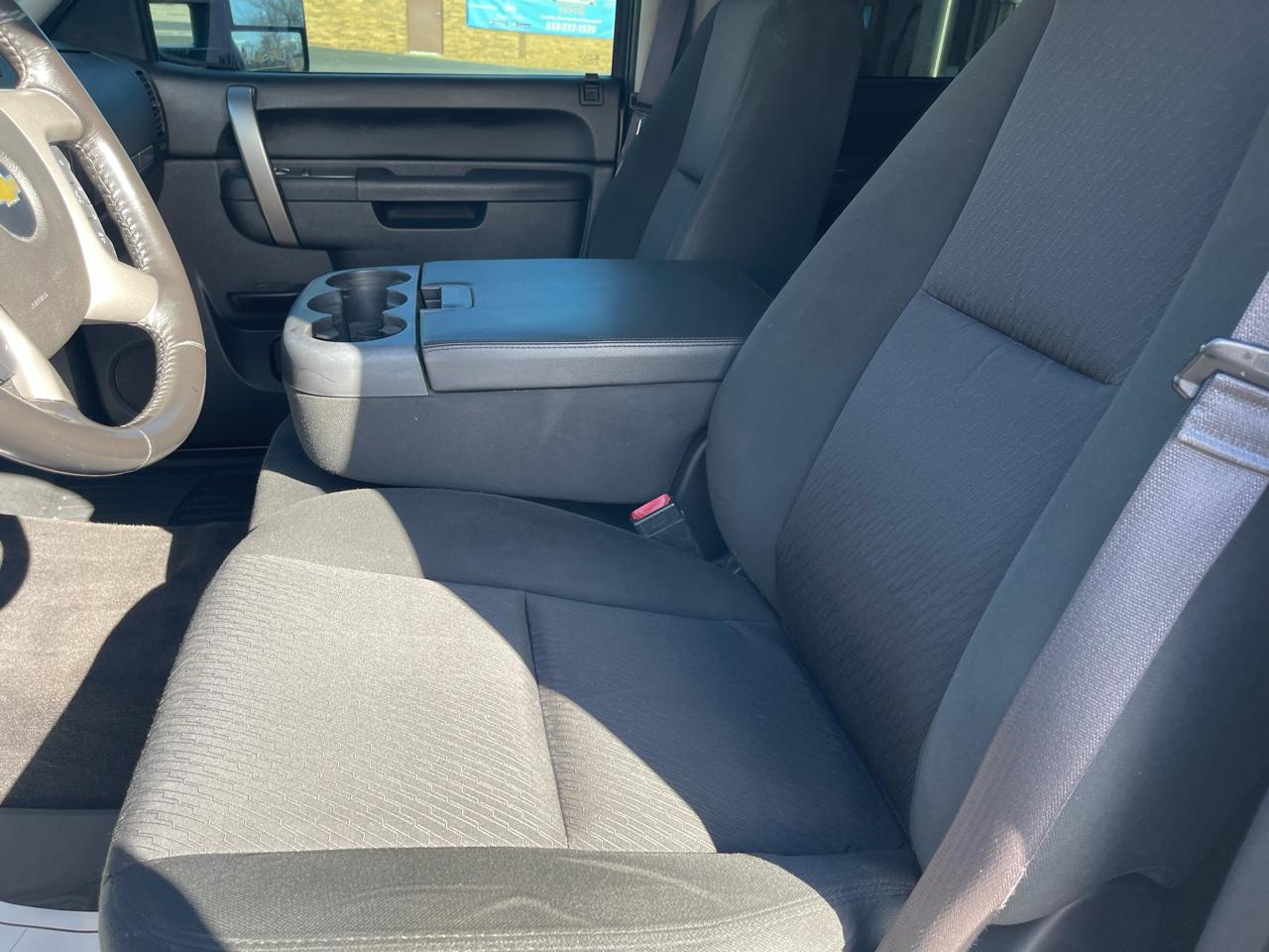 Chevrolet Silverado 2500HD LT Crew Cab 4WD 2013