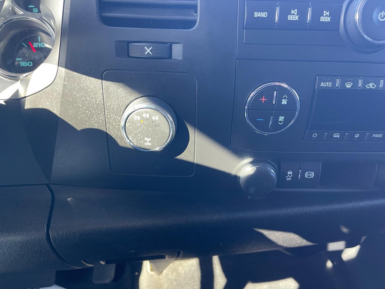 Chevrolet Silverado 2500HD LT Crew Cab 4WD 2013