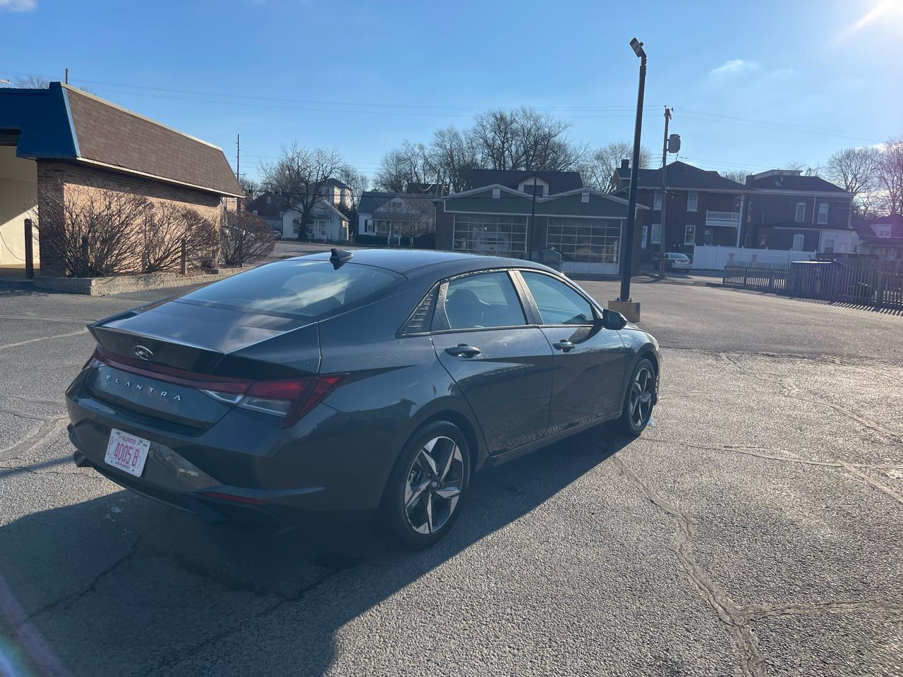 Hyundai Elantra SEL 2023