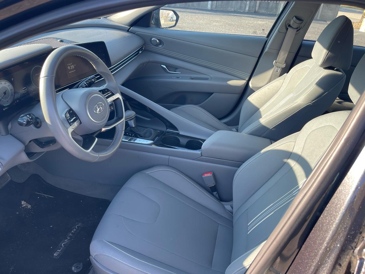 Hyundai Elantra SEL 2023