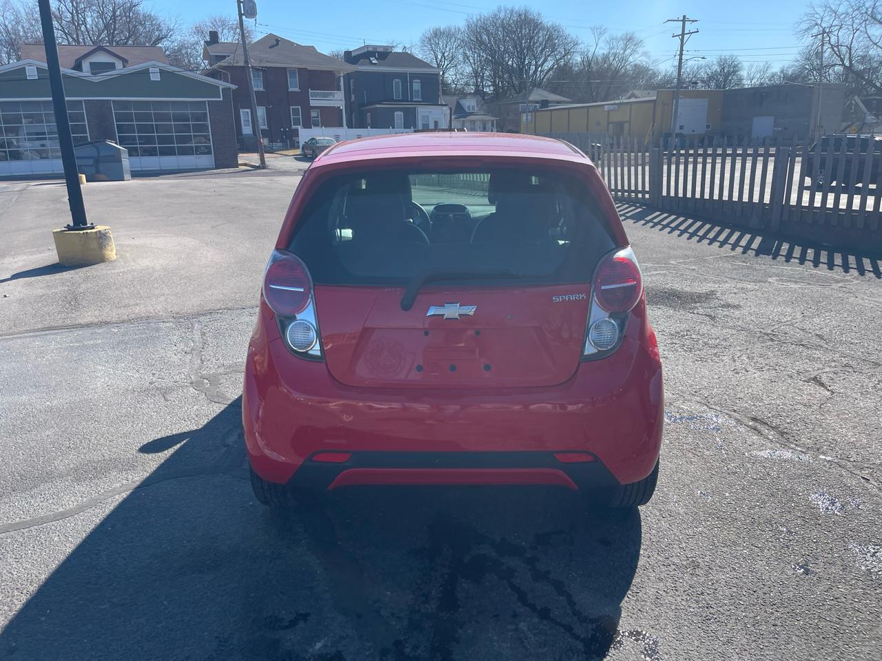 Chevrolet Spark 1LT CVT 2015