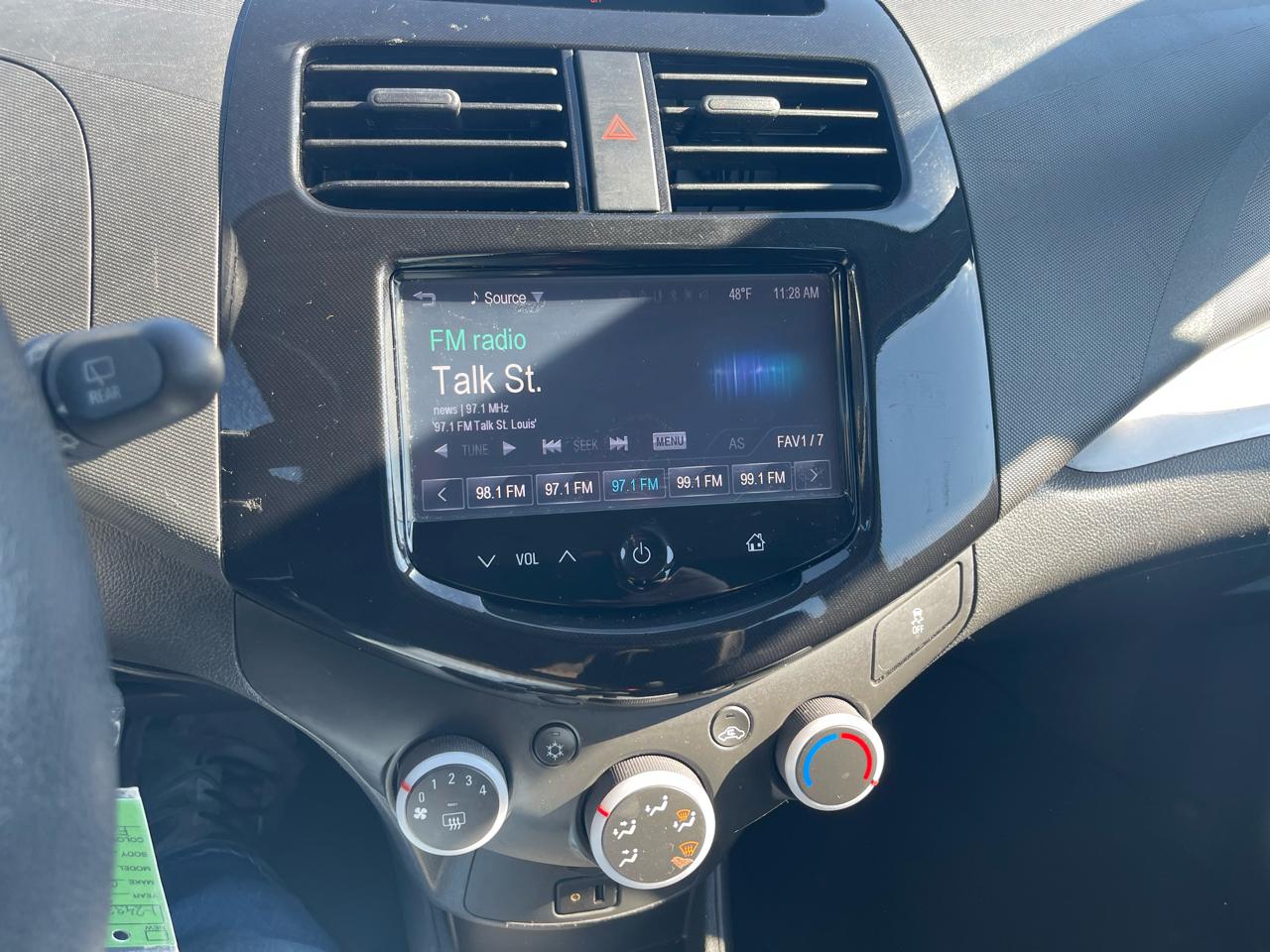 Chevrolet Spark 1LT CVT 2015