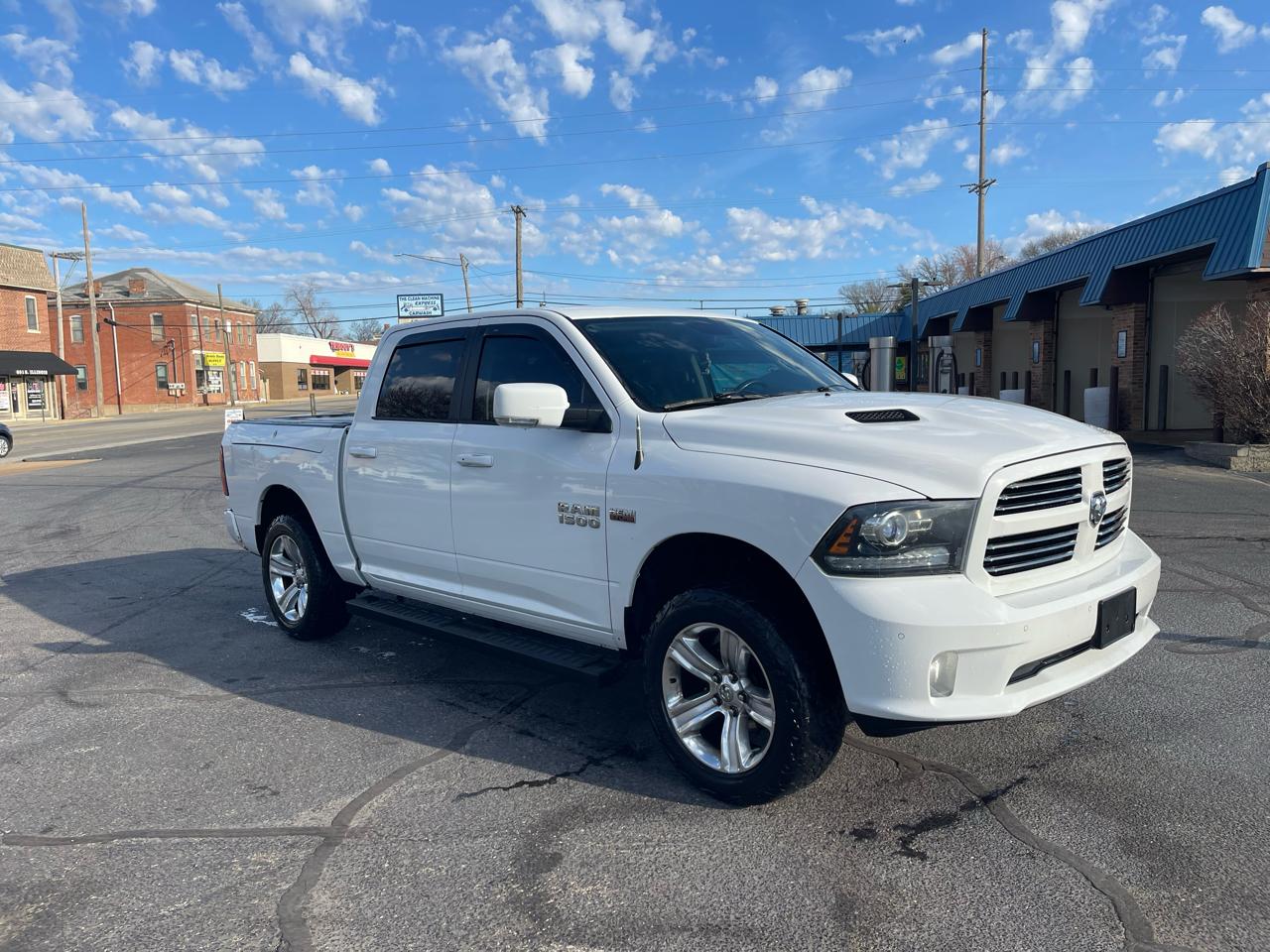 RAM 1500 4WD Crew Cab 140.5" Sport 2014