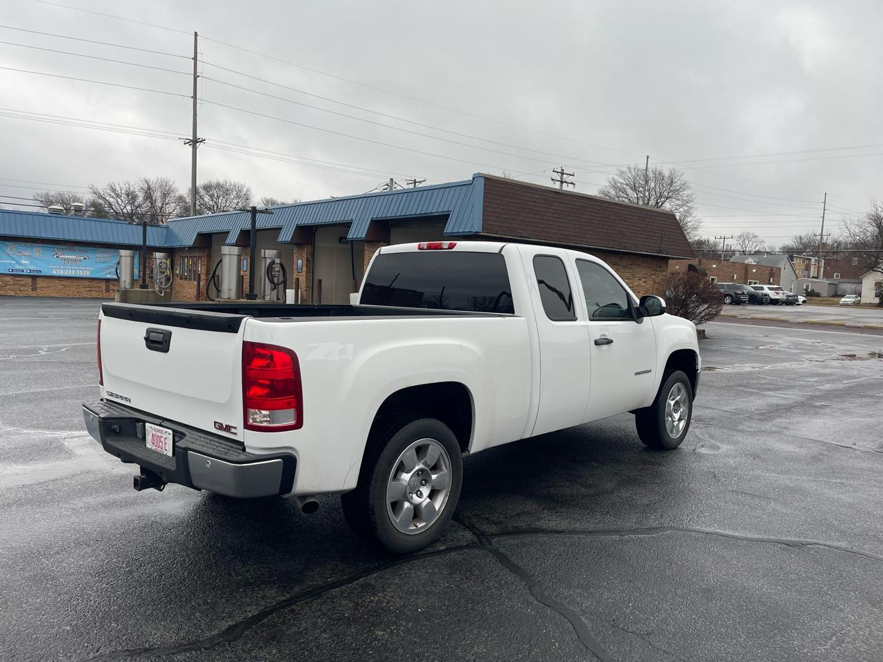 GMC Sierra 1500 4WD Ext Cab 143.5" SLE 2011