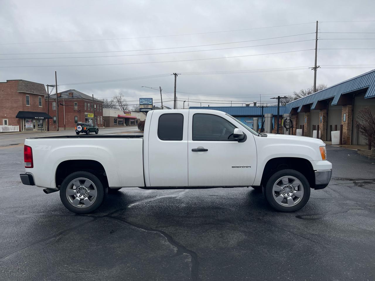 GMC Sierra 1500 4WD Ext Cab 143.5" SLE 2011