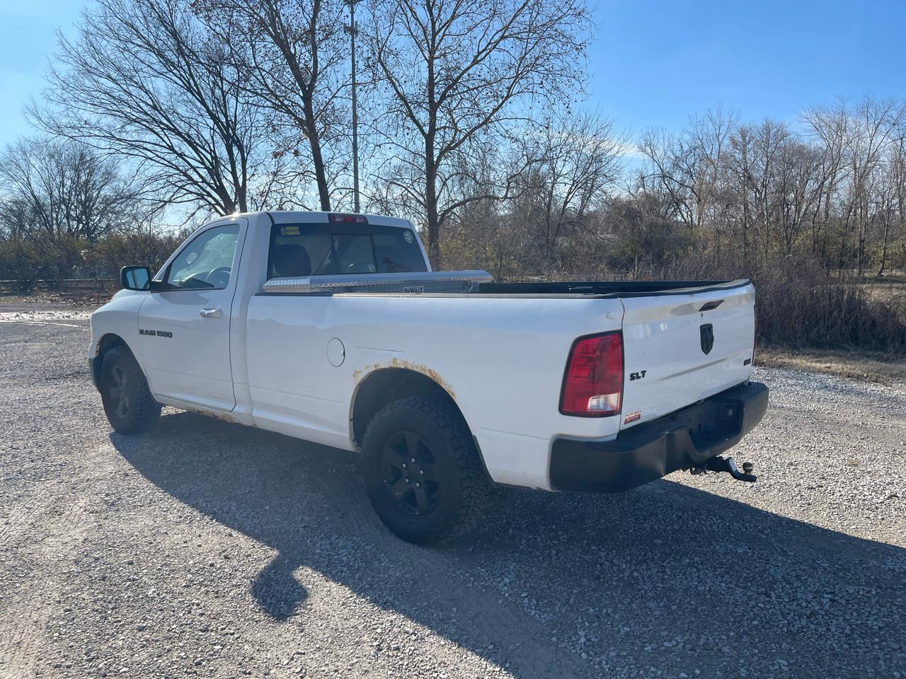 RAM 1500 2WD Reg Cab 140.5" SLT 2012