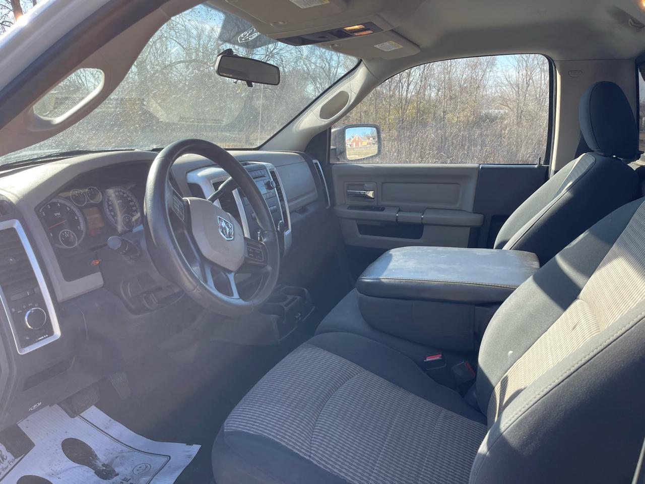 RAM 1500 2WD Reg Cab 140.5" SLT 2012