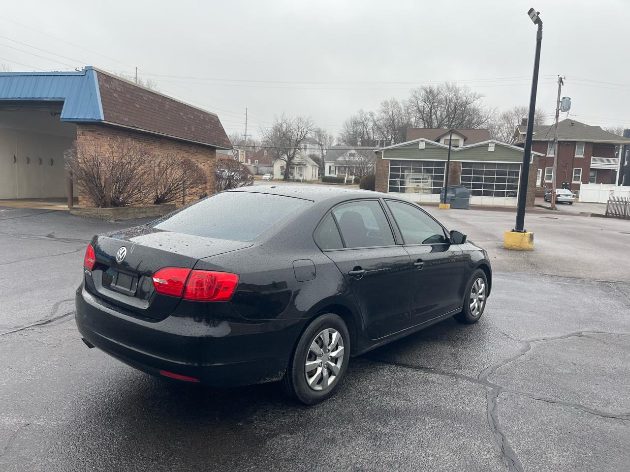 Volkswagen Jetta S 2012