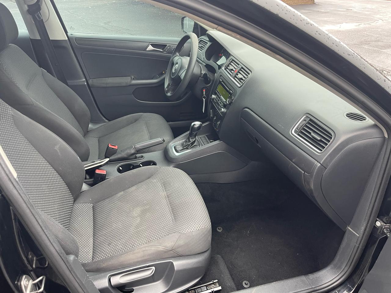 Volkswagen Jetta S 2012