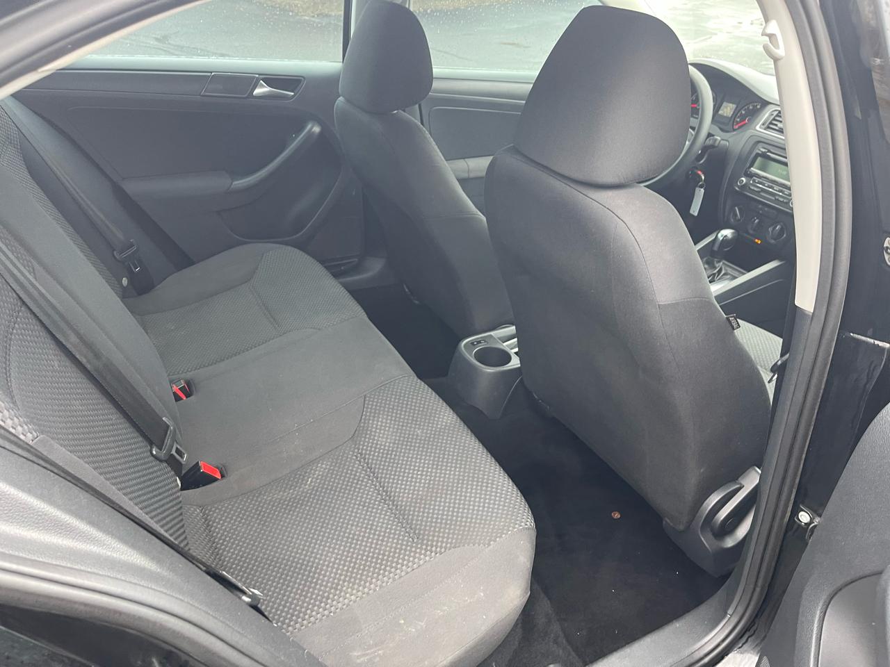 Volkswagen Jetta S 2012