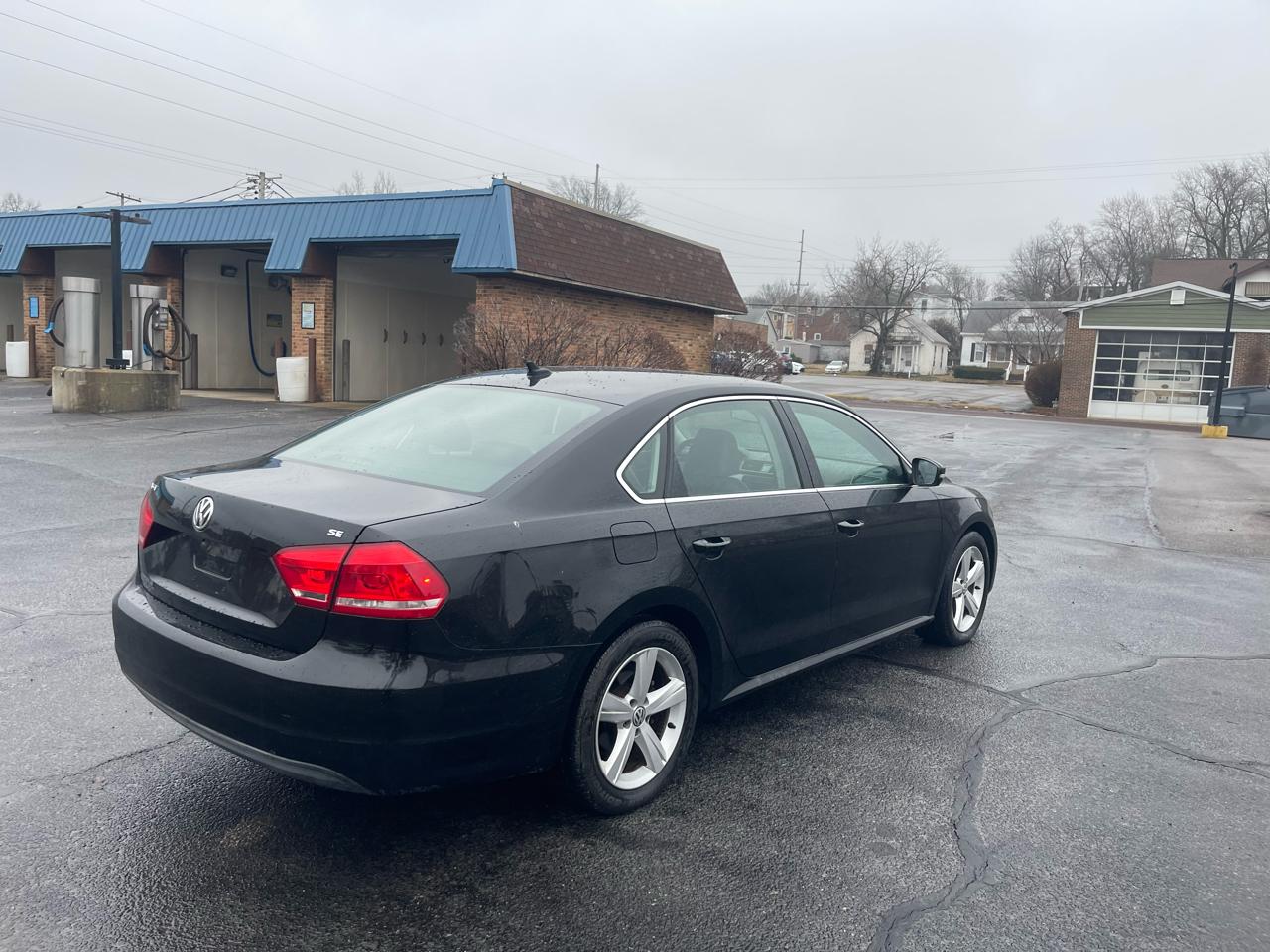 Volkswagen Passat 2.5L SE AT 2013