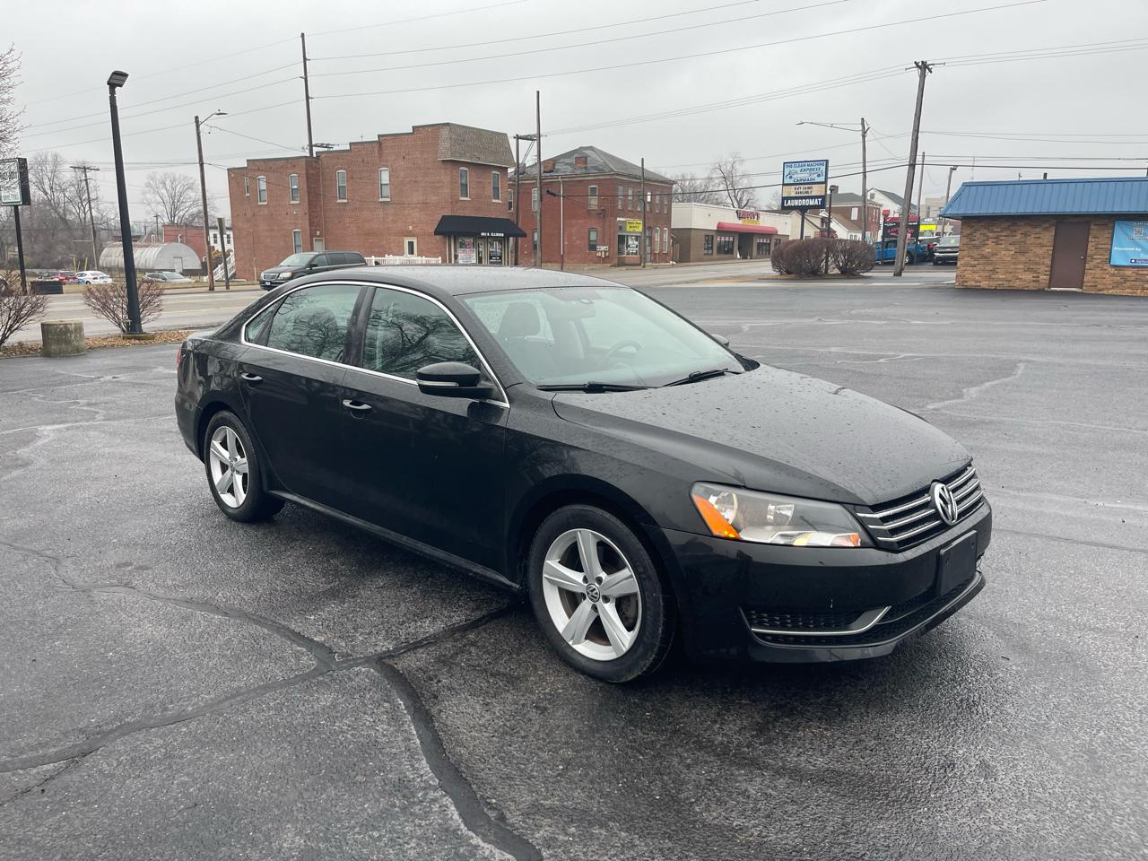 Volkswagen Passat 2.5L SE AT 2013
