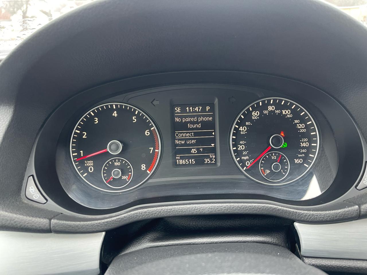 Volkswagen Passat 2.5L SE AT 2013