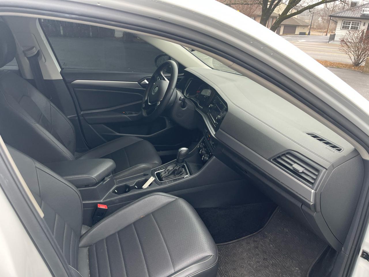 Volkswagen Jetta 1.4T S 8A 2021