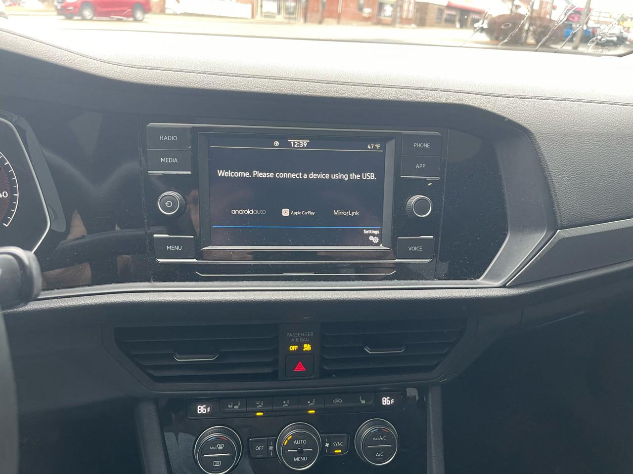 Volkswagen Jetta 1.4T S 8A 2021