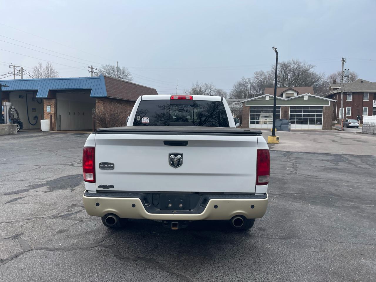 RAM 1500 2WD Crew Cab 140.5" Laramie Longhorn Edition 2011