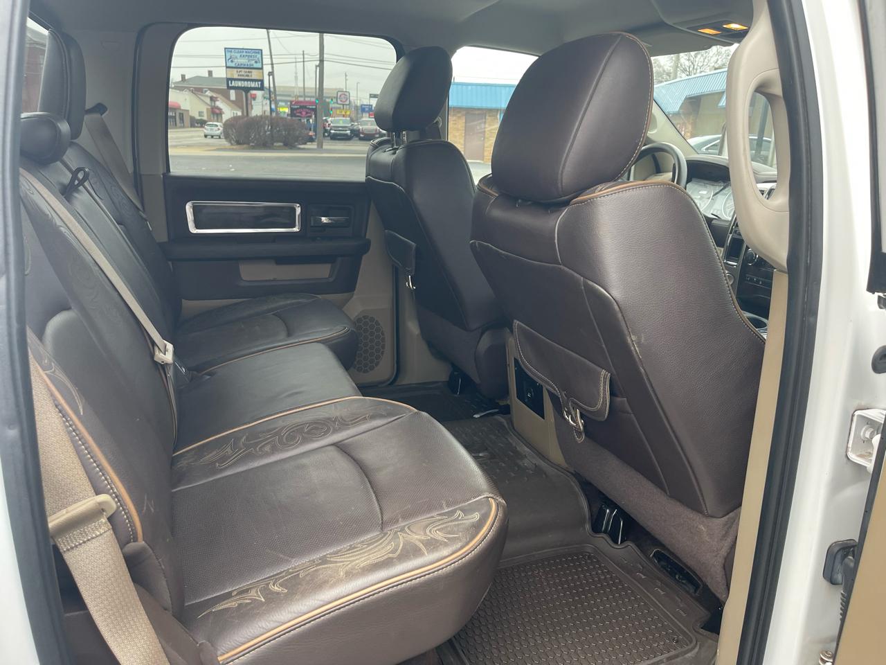 RAM 1500 2WD Crew Cab 140.5" Laramie Longhorn Edition 2011