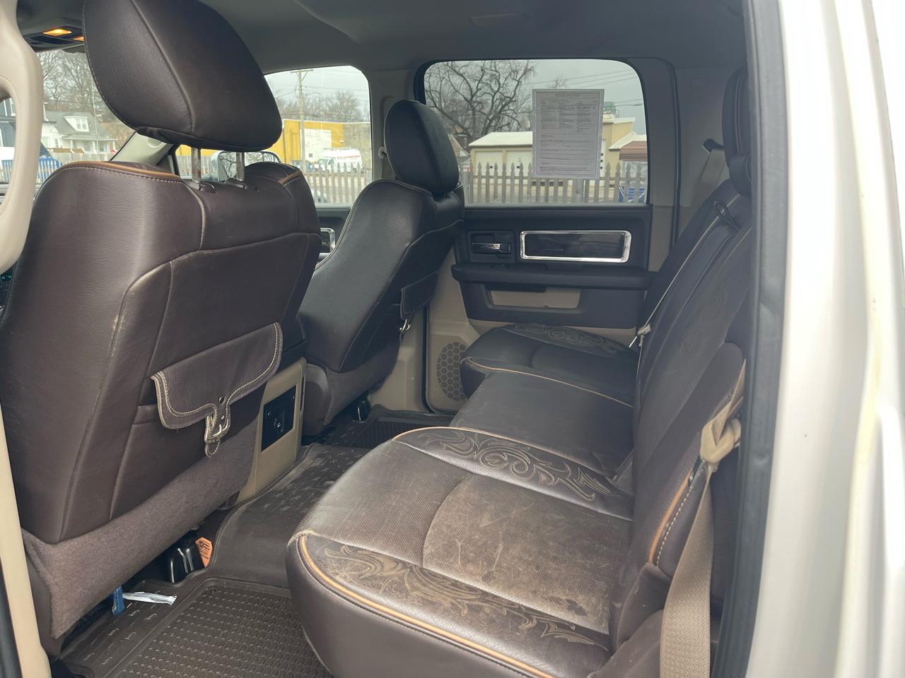 RAM 1500 2WD Crew Cab 140.5" Laramie Longhorn Edition 2011