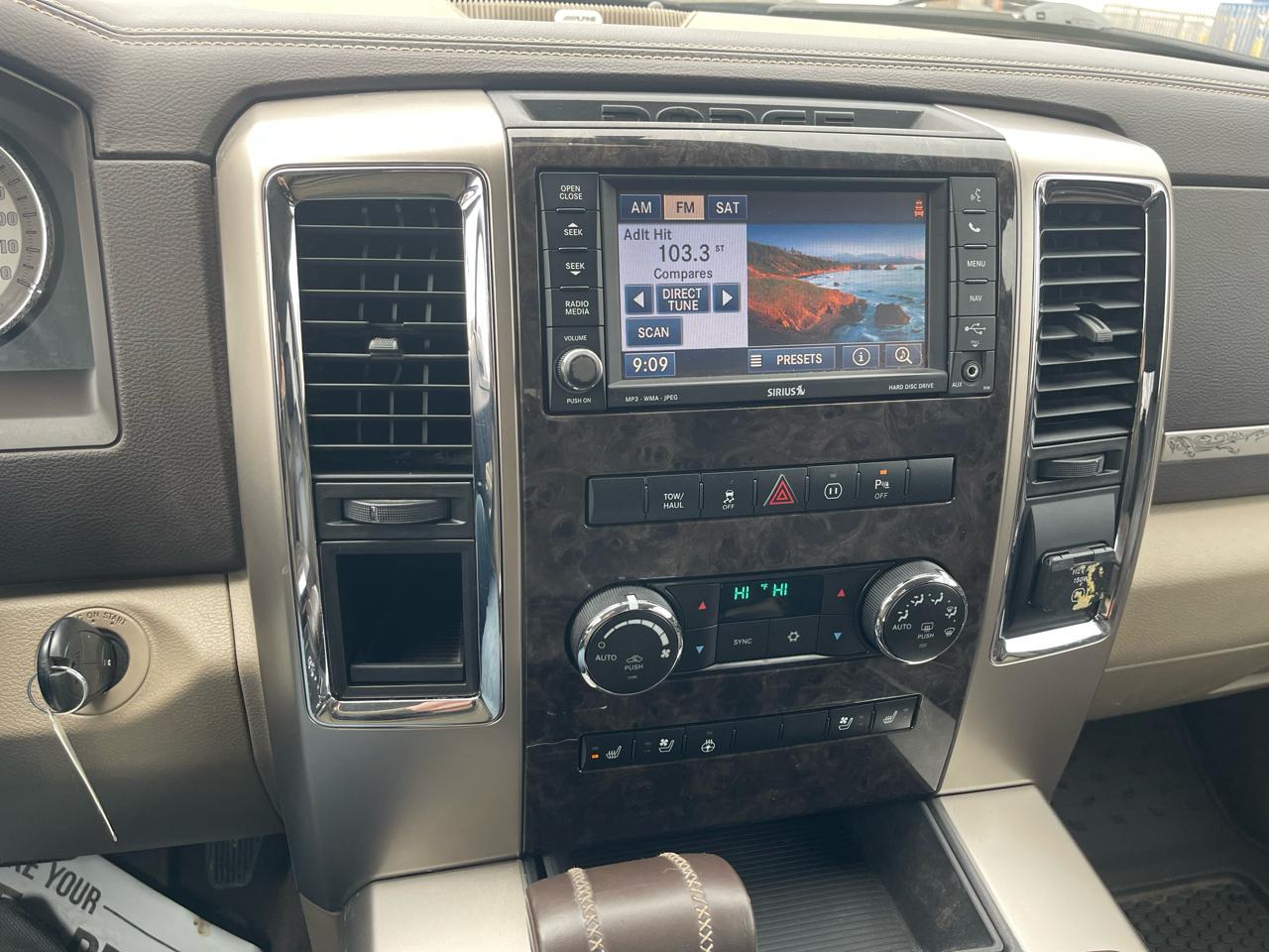 RAM 1500 2WD Crew Cab 140.5" Laramie Longhorn Edition 2011