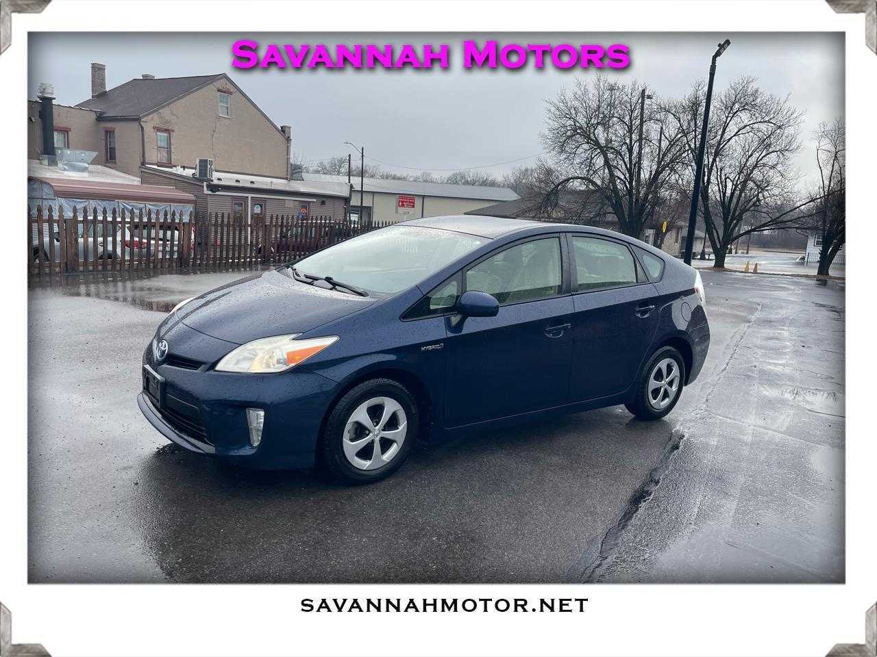 Toyota Prius Prius V 2012