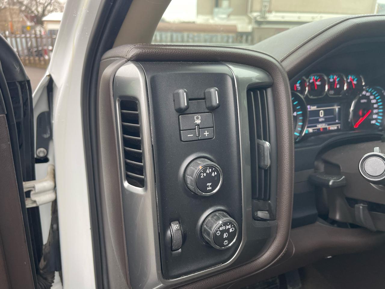 Chevrolet Silverado 3500HD LTZ Crew Cab 4WD 2015