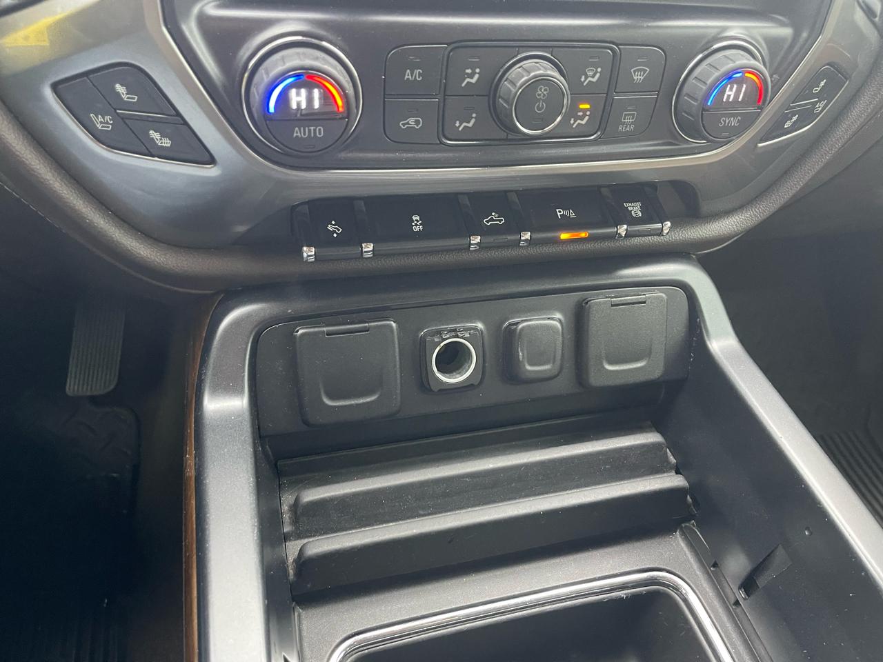 Chevrolet Silverado 3500HD LTZ Crew Cab 4WD 2015