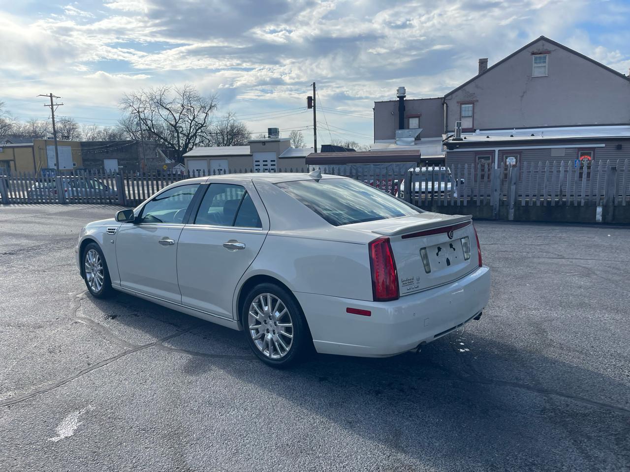 Cadillac STS V6 Luxury Preferred 2011