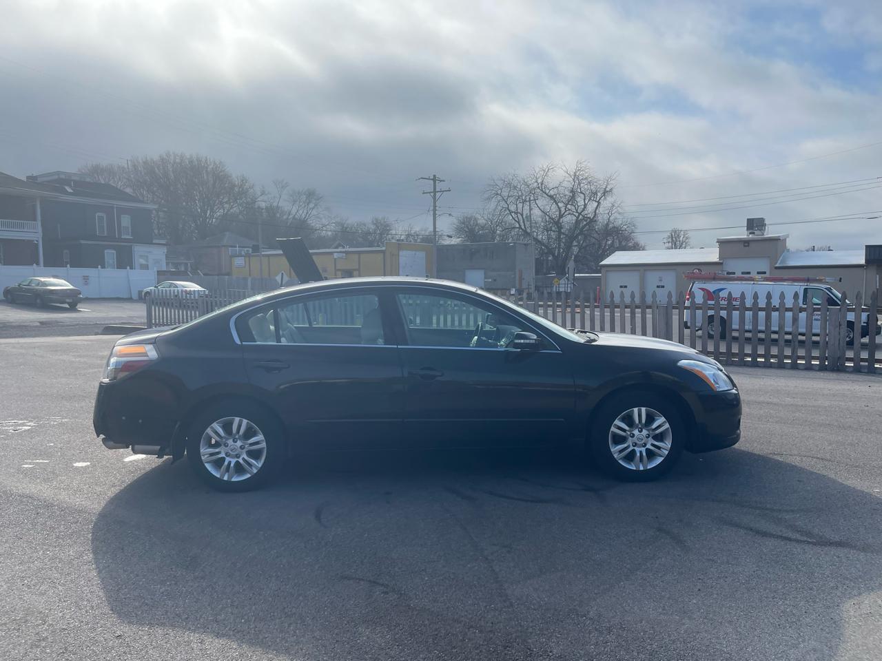 Nissan Altima 2.5 2012