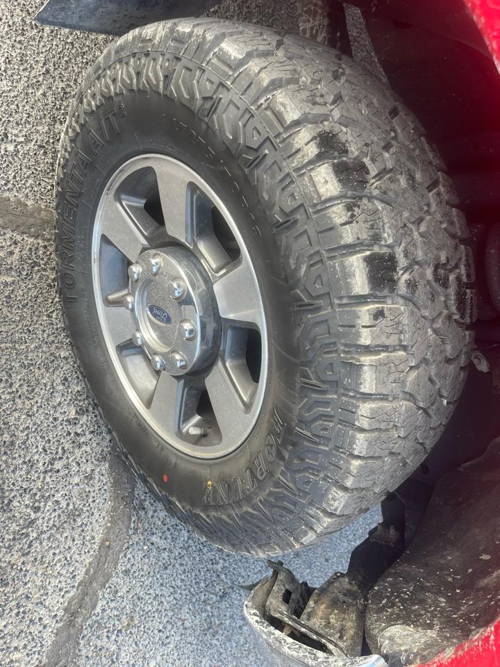 Ford F-350 SD Lariat Crew Cab Long Bed 2WD 2014