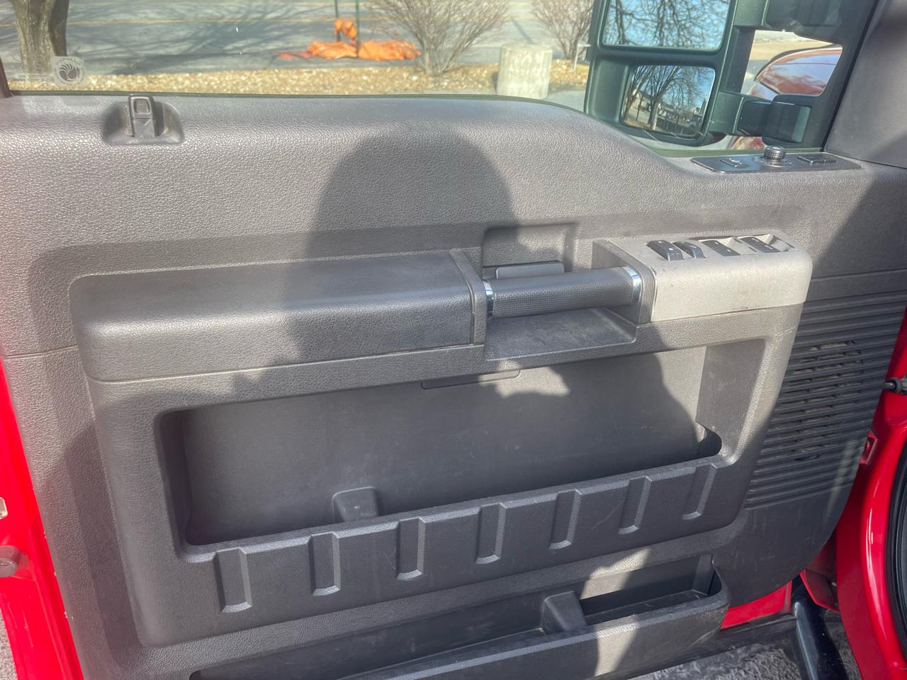 Ford F-350 SD Lariat Crew Cab Long Bed 2WD 2014