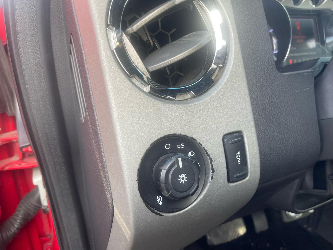 Ford F-350 SD Lariat Crew Cab Long Bed 2WD 2014