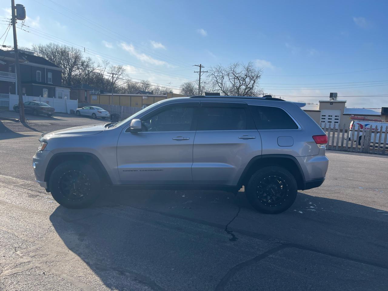 Jeep Grand Cherokee Laredo 2WD 2018