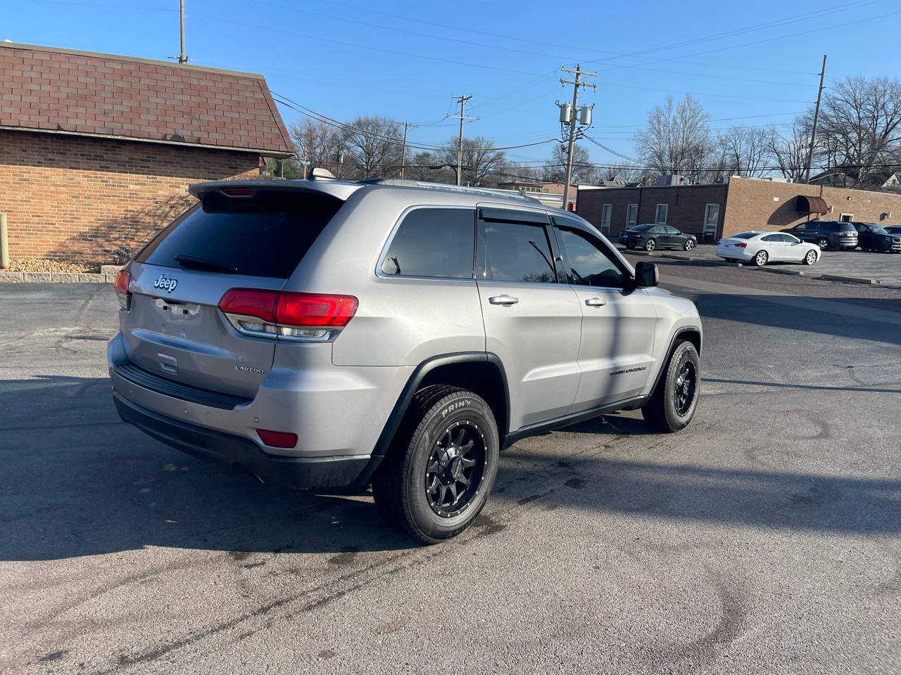 Jeep Grand Cherokee Laredo 2WD 2018