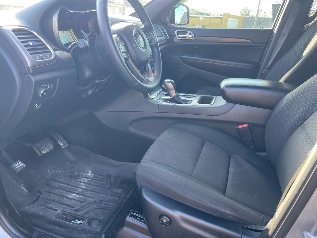 Jeep Grand Cherokee Laredo 2WD 2018