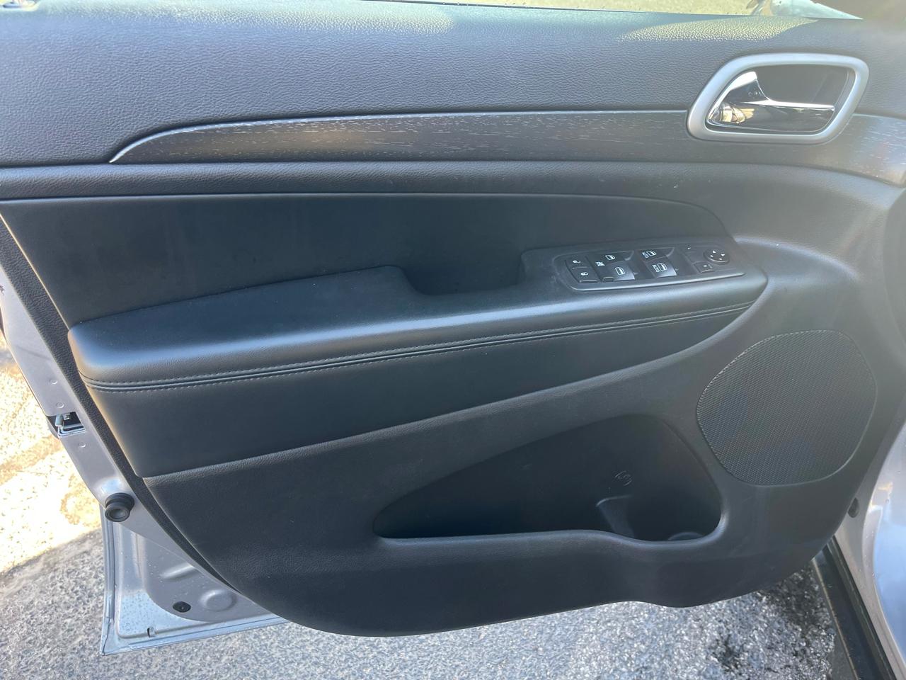 Jeep Grand Cherokee Laredo 2WD 2018