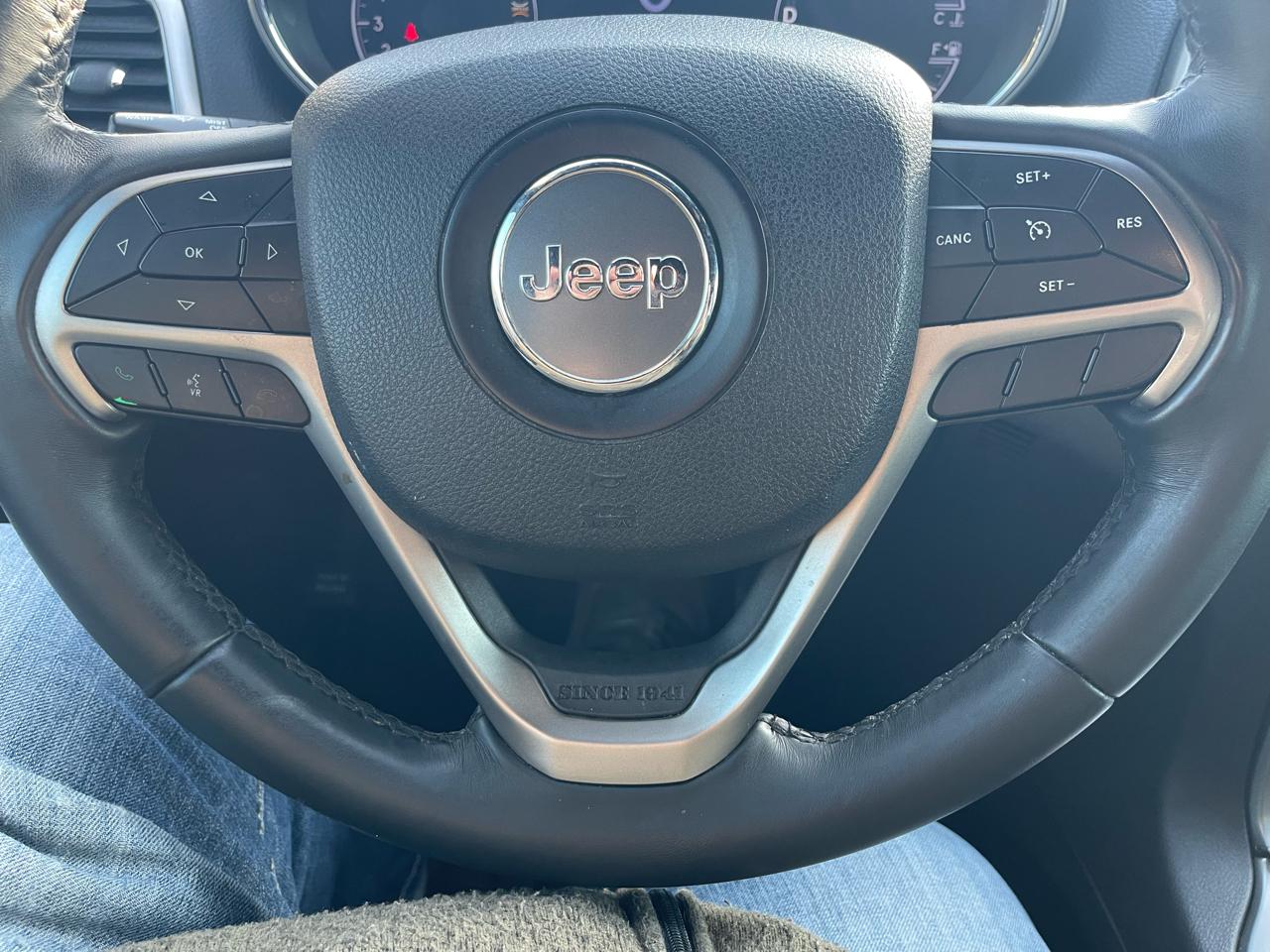 Jeep Grand Cherokee Laredo 2WD 2018