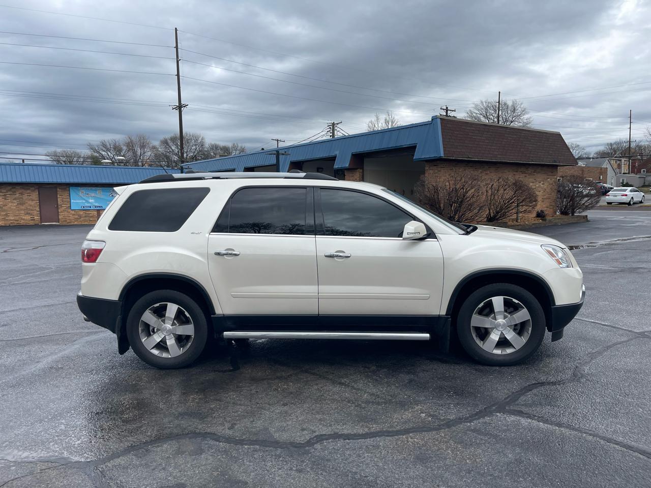 GMC Acadia SLT-2 FWD 2011