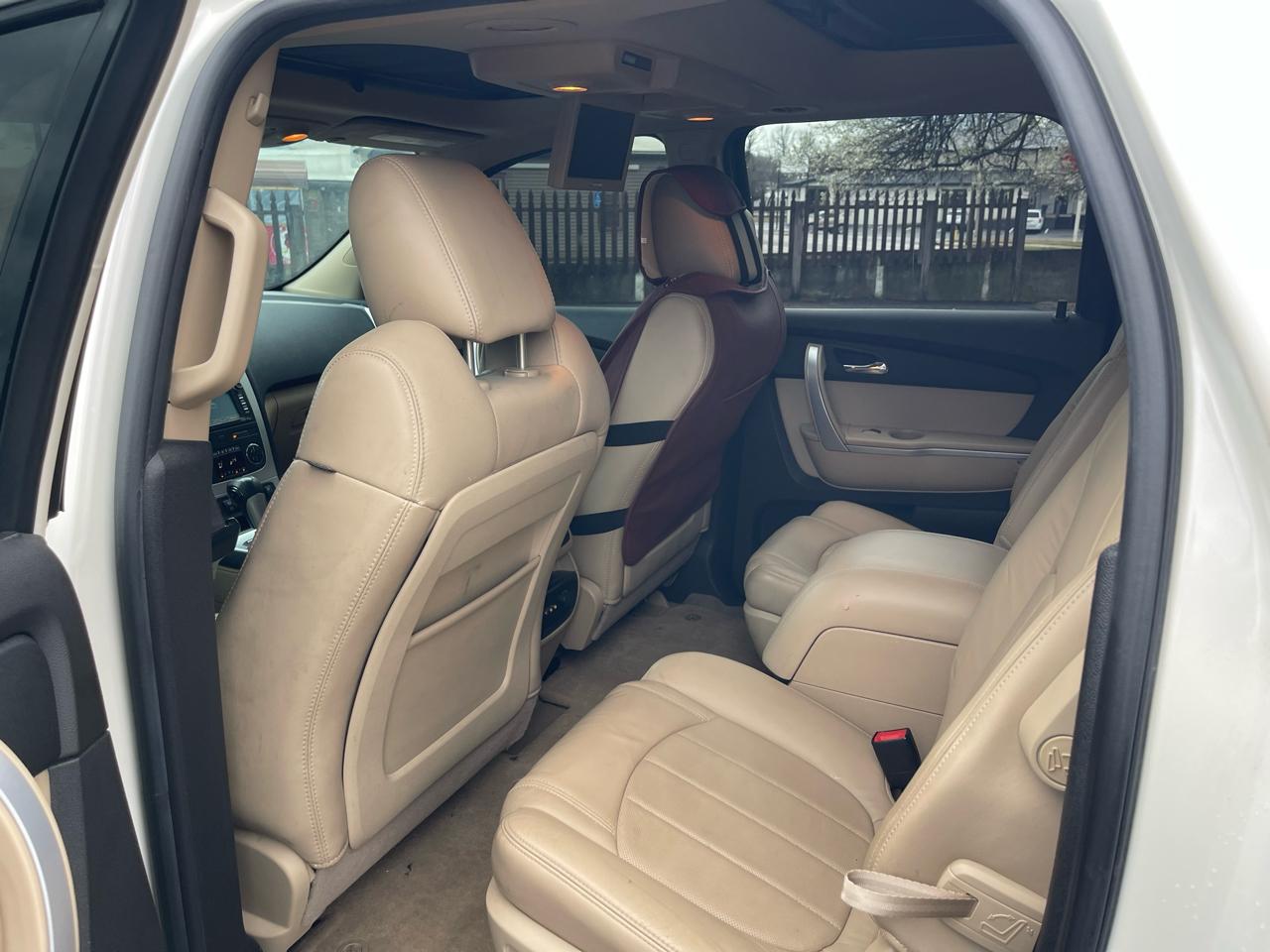 GMC Acadia SLT-2 FWD 2011