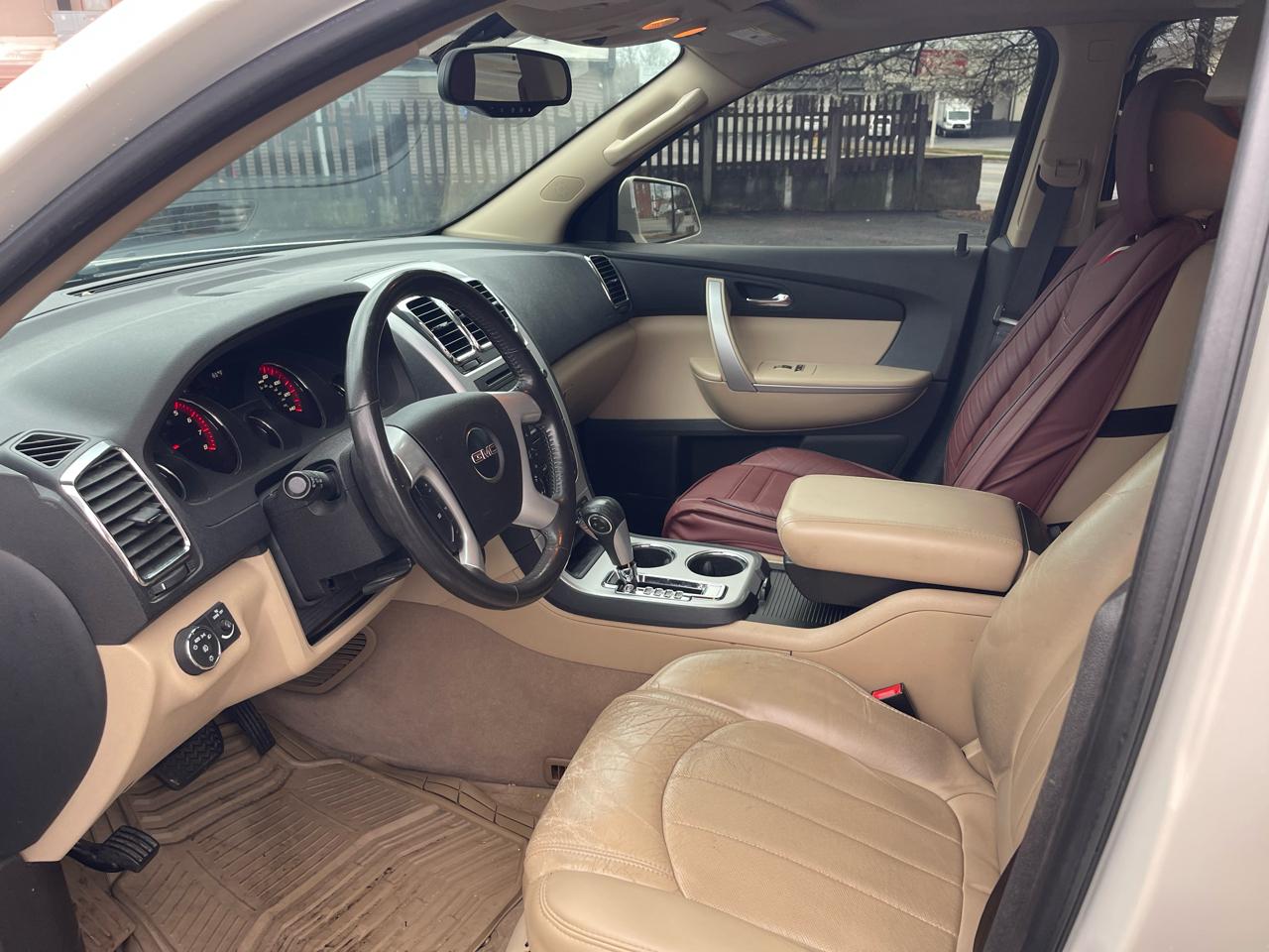 GMC Acadia SLT-2 FWD 2011