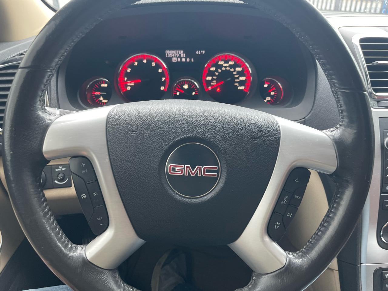 GMC Acadia SLT-2 FWD 2011