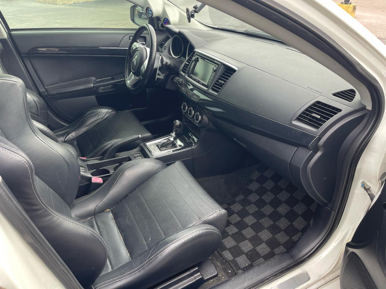 Mitsubishi Lancer Evolution MR 2015