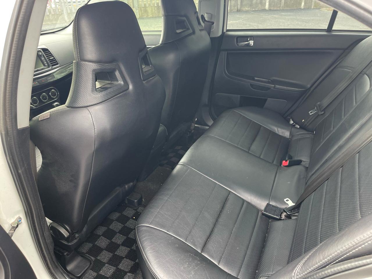 Mitsubishi Lancer Evolution MR 2015