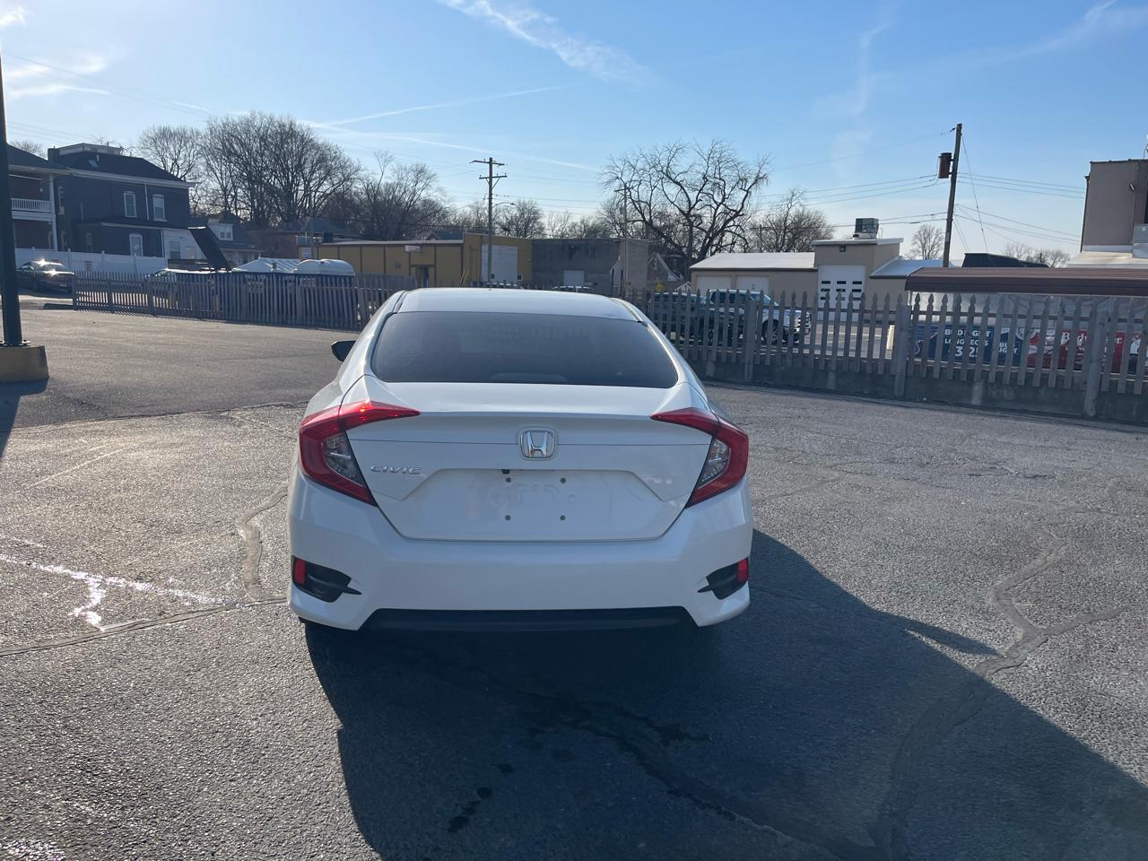 Honda Civic 4dr Sdn LX Auto 2017