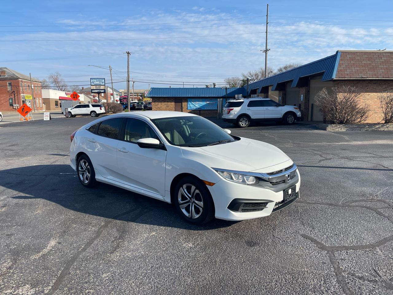 Honda Civic 4dr Sdn LX Auto 2017
