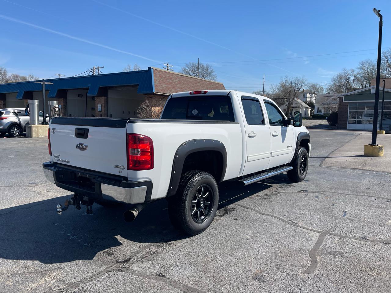 Chevrolet Silverado 2500HD LT Crew Cab 4WD 2014