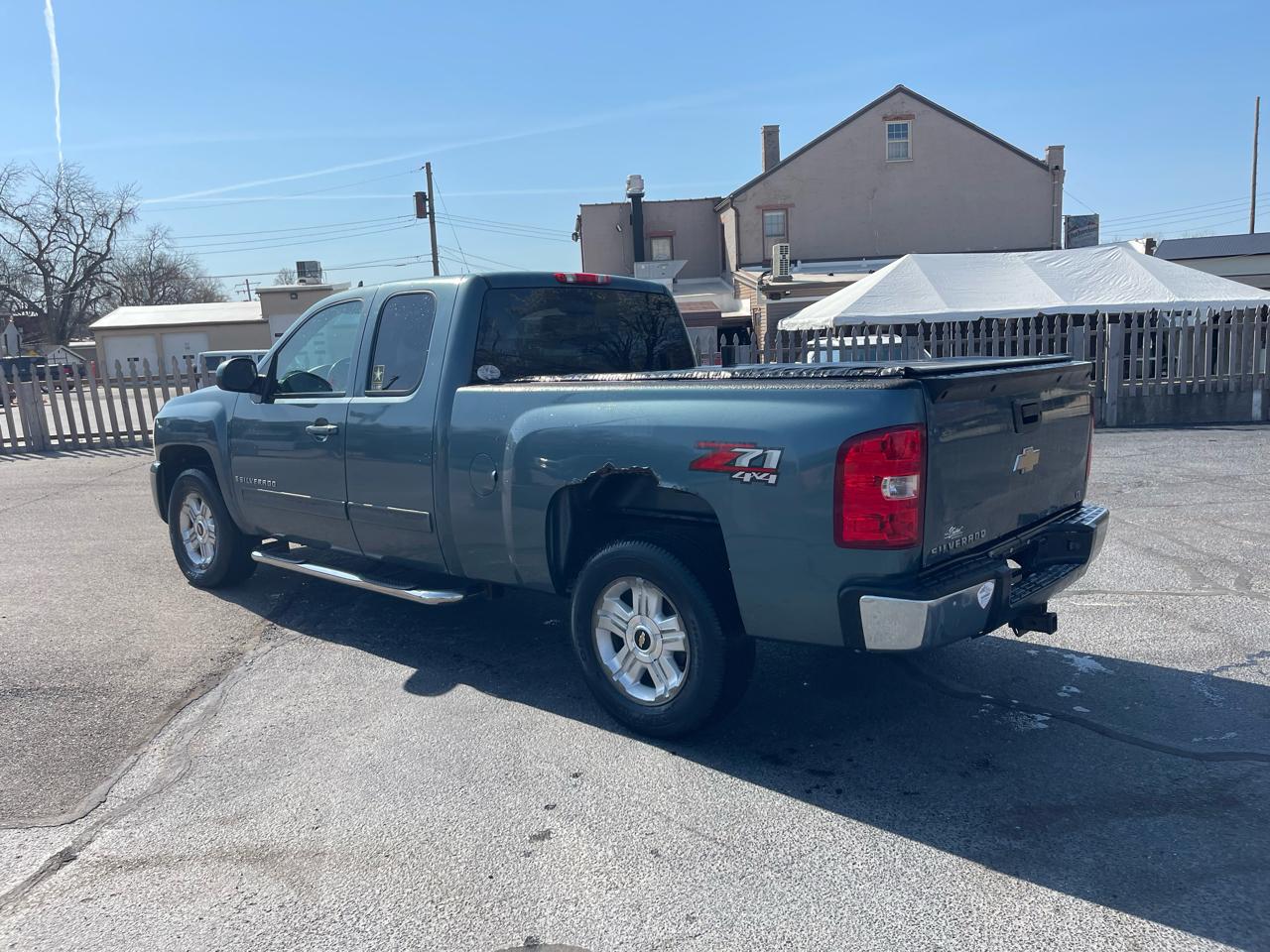 Chevrolet Silverado 1500 Ext Cab 157.5" WB 4WD Z71 2009