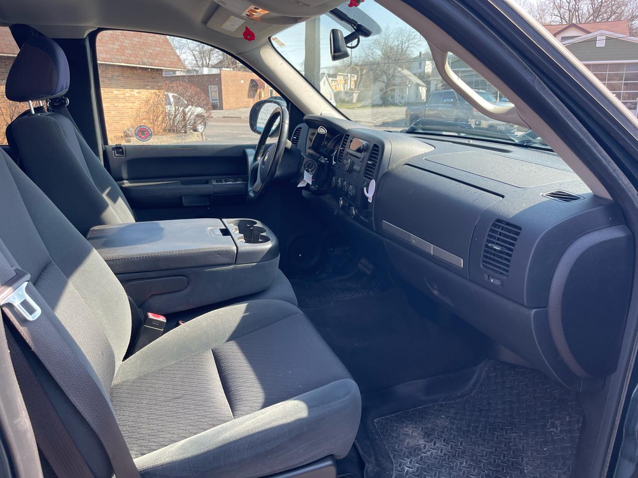 Chevrolet Silverado 1500 Ext Cab 157.5" WB 4WD Z71 2009