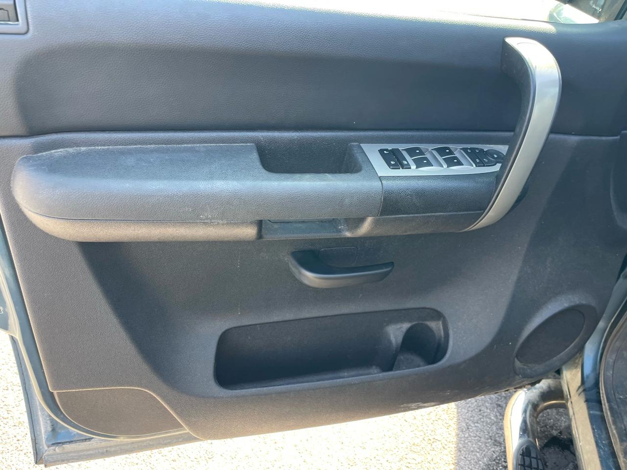 Chevrolet Silverado 1500 Ext Cab 157.5" WB 4WD Z71 2009